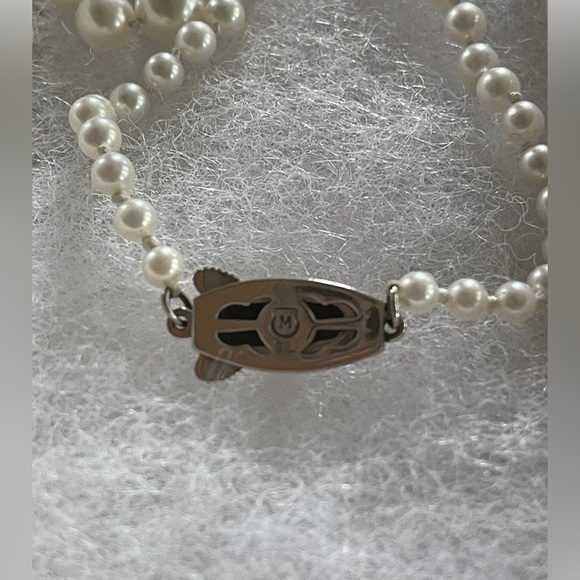 Vintage Mikimoto Pearls w/ Silver Clasp - Picture 3 of 5
